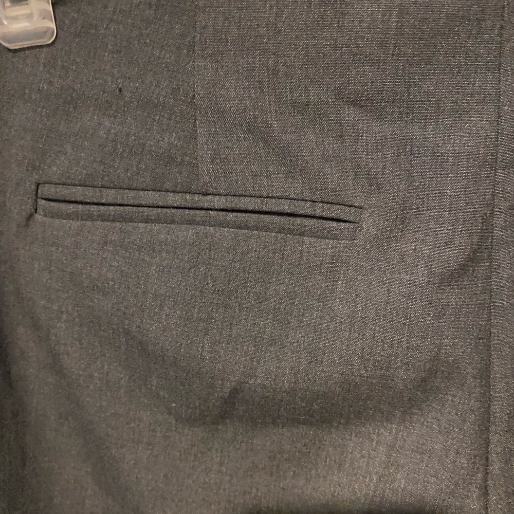 Briggs Woman's Dark Gray Dress Pants SIZE 10P - Picture 6 of 6